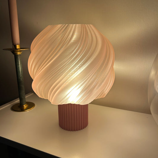 Bordslampa Thea 25cm hög rosa/rosa