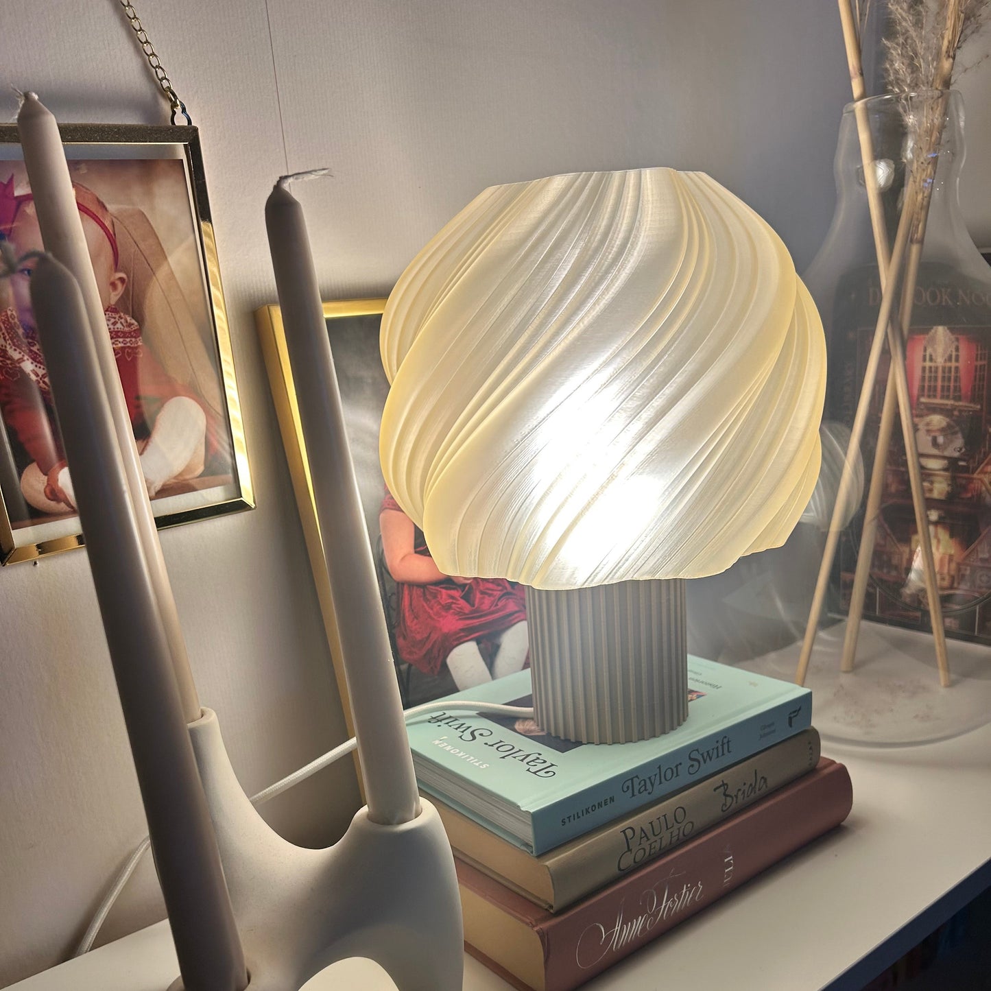 Bordslampa Thea 25cm hög beige/beige