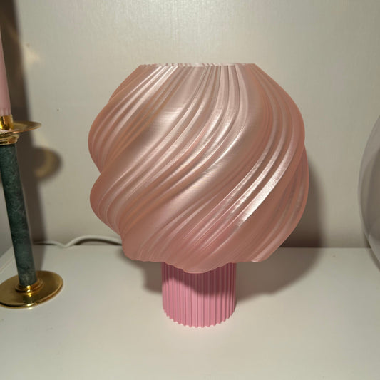 Bordslampa Thea 25cm hög rosa/rosa